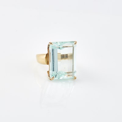 Lot 697 - Gold and Stone Ring, 14K 5 dwt. all