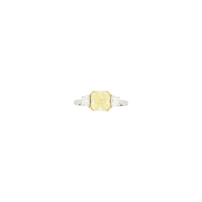 Lot 1160 - Two-Color Gold and Diamond Ring