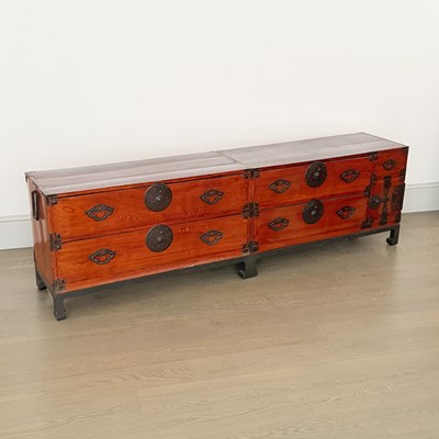 Lot 1082 - Japanese Tansu