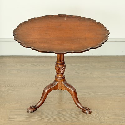 Lot 1085 - Chippendale Pie-crust Tilt-top Tea Table