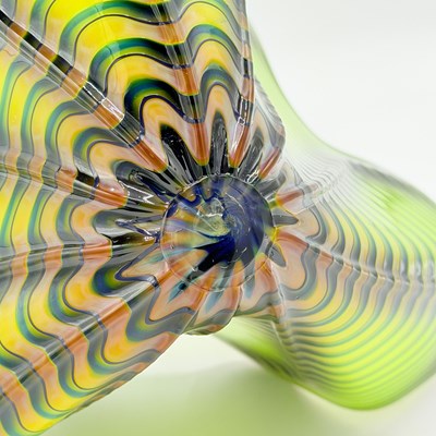 Lot 1077 - Dale Chihuly Blown Glass Two-Piece Parrot Green Persian Set