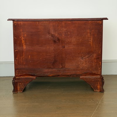 Lot 1089 - Chippendale Mahogany Serpentine Chest of Drawers