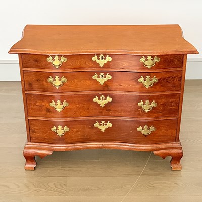 Lot 1089 - Chippendale Mahogany Serpentine Chest of Drawers