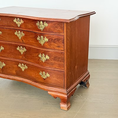 Lot 1089 - Chippendale Mahogany Serpentine Chest of Drawers