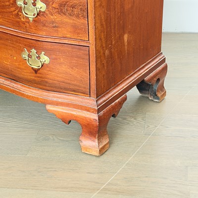 Lot 1089 - Chippendale Mahogany Serpentine Chest of Drawers