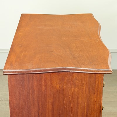Lot 1089 - Chippendale Mahogany Serpentine Chest of Drawers
