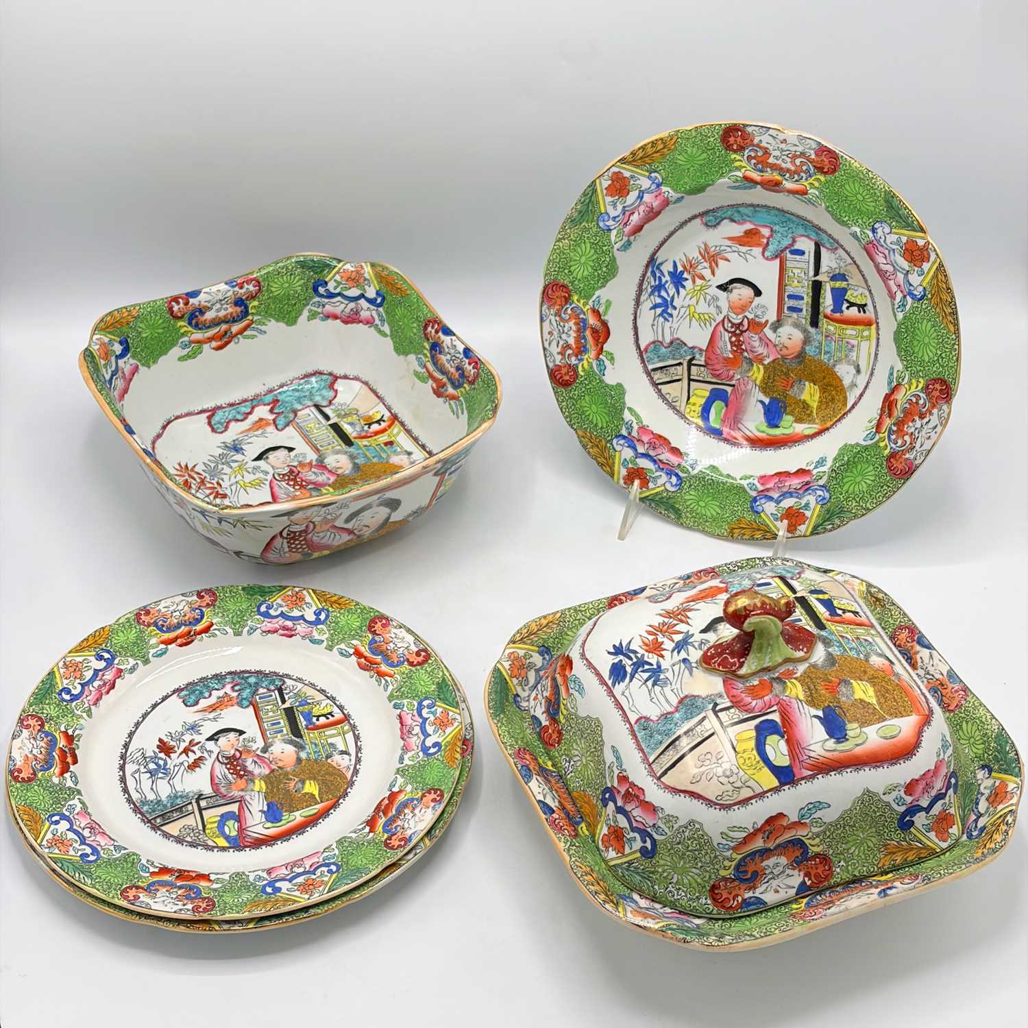 Lot 1167 - Mason's Ironstone "Green Mandarin" or "Chinoiserie" Pattern Dinner Service