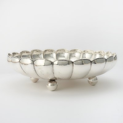 Lot 733 - Continental Silver Centerpiece Bowl
