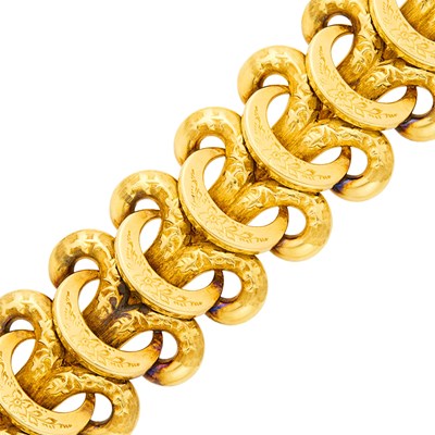Lot 1057 - Antique Wide Gold Link Bracelet