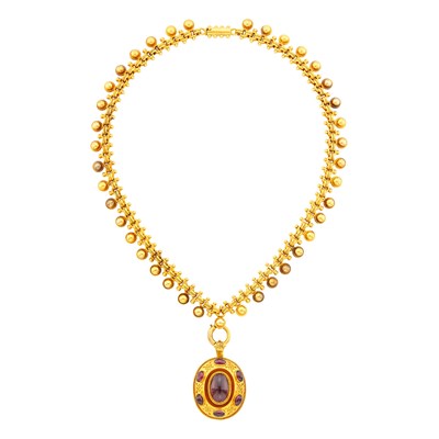 Lot 1047 - Antique Gold Necklace with Gold and Cabochon Garnet Pendant