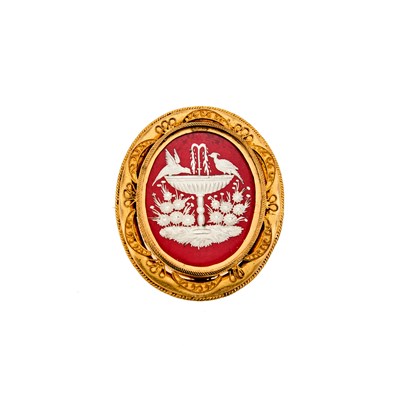 Lot 2163 - Antique Pinchbeck and Enamel Brooch