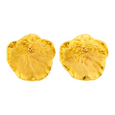 Lot 1024 - Pair of Gold Flower Earclips