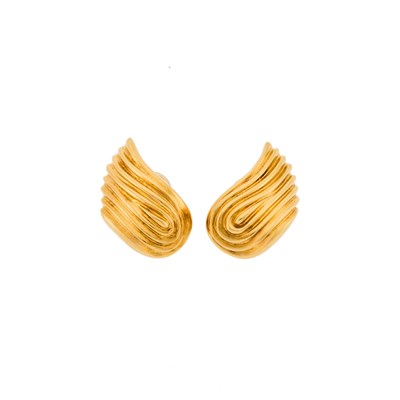 Lot 2016 - Pair of Fluted Gold Earclips