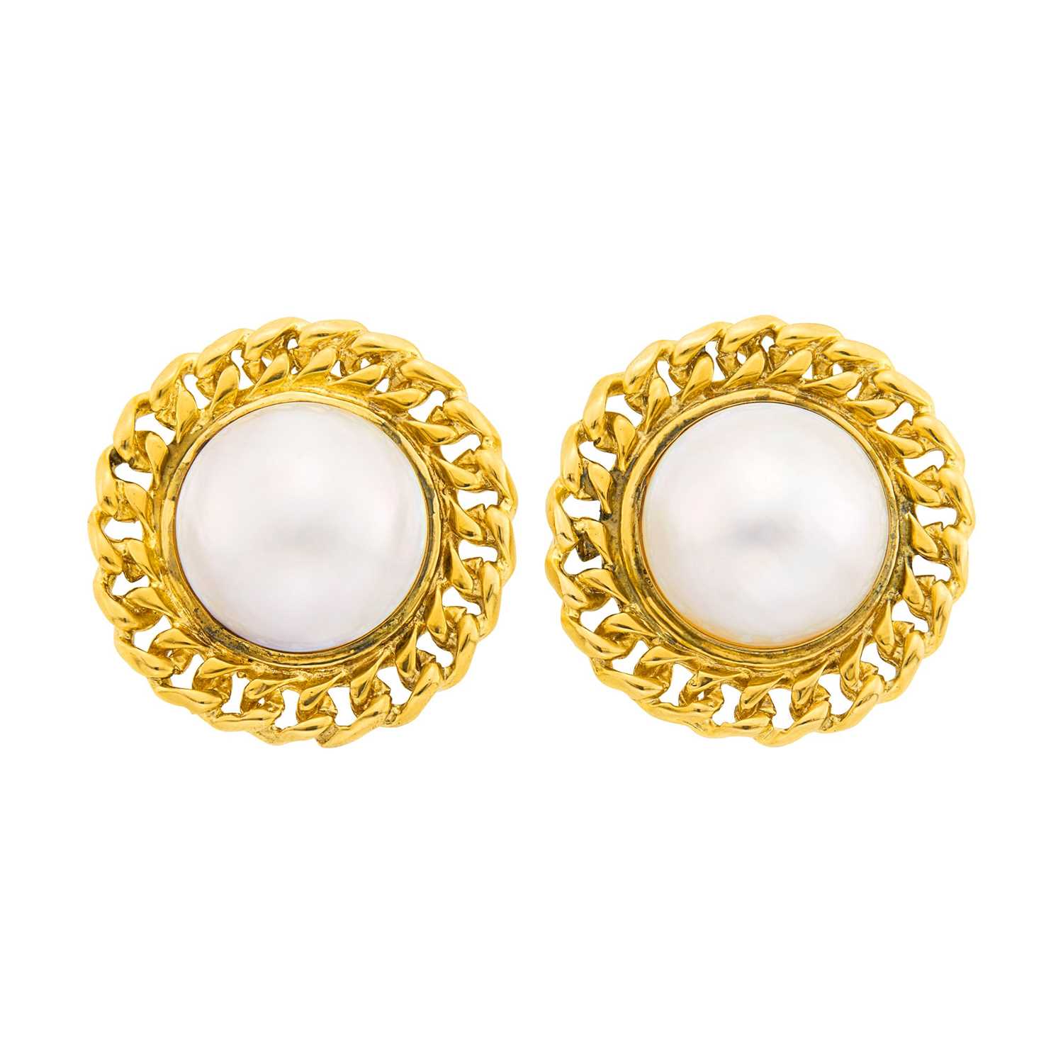 Lot 11 - Pair of Gold and Mabé Pearl Curb Link Earclips