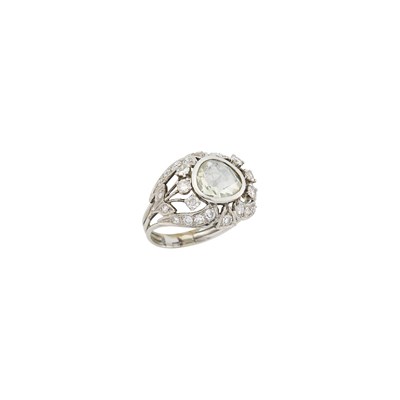 Lot 76 - Platinum and Diamond Ring