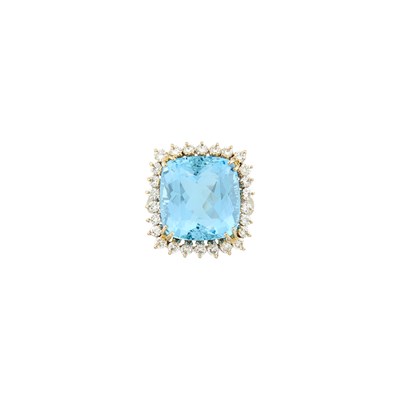 Lot 1087 - White Gold, Aquamarine and Diamond Ring