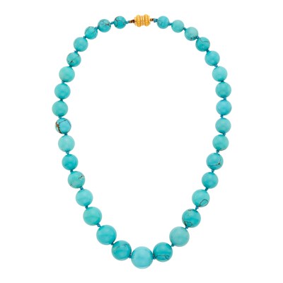 Lot 1137 - Turquoise Bead Necklace with Gold Clasp