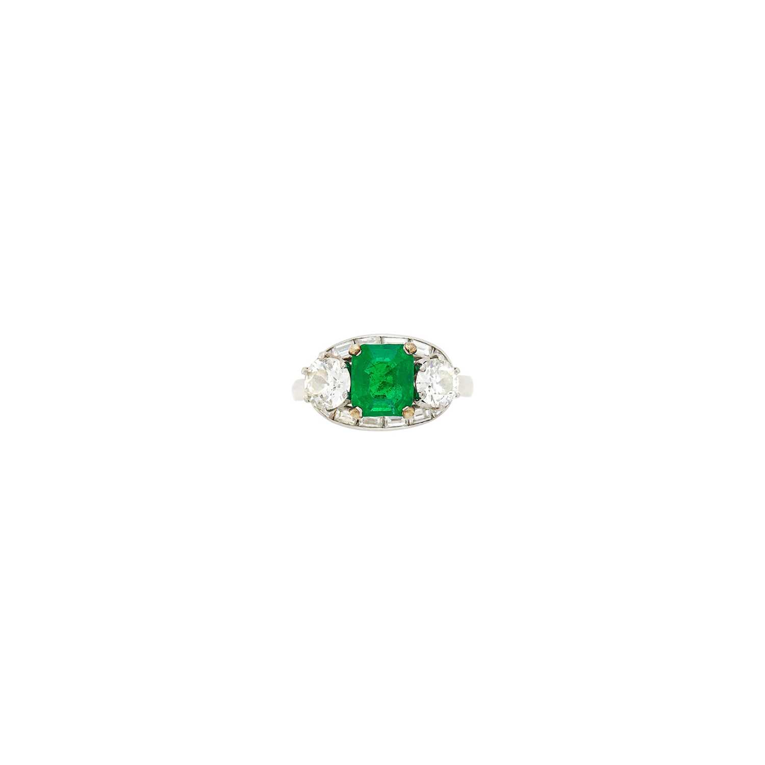 Lot 100 - Platinum, Emerald and Diamond Ring