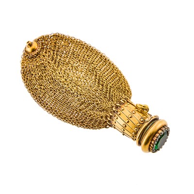 Lot 2157 - Antique Gold, Diamond and Green Glass Coin Purse