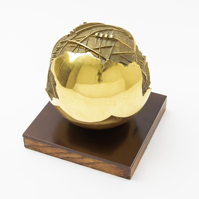 Lot 93 - Arnaldo Pomodoro