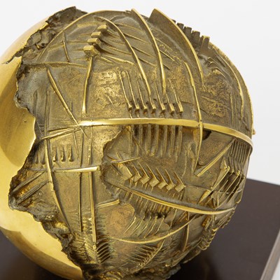 Lot 93 - Arnaldo Pomodoro