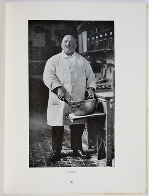 Lot 197 - The first edition of August Sander's classic book of Weimar portraiture