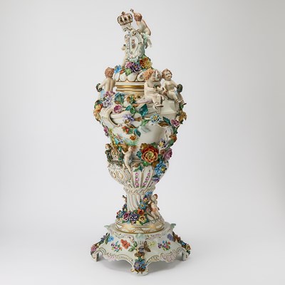 Lot 664 - Dresden Porcelain Figural and Flower Encrusted Vase