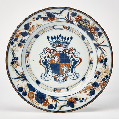 Lot 411 - Chinese Export Porcelain French Armorial Plate