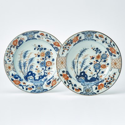 Lot 433 - Pair of Chinese Export Porcelain Imari Plates