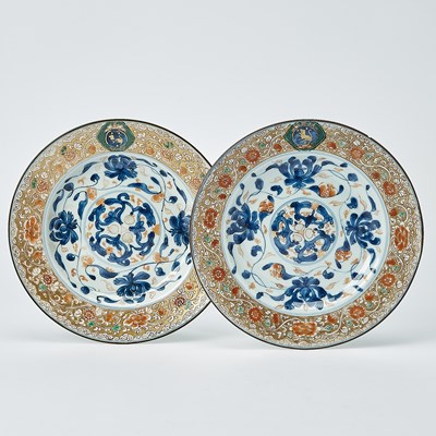 Lot 410 - Pair of Chinese Export Porcelain Crested Imari Plates
