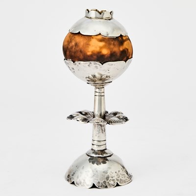 Lot 919 - South American Silver Mounted Gourd Mate Cup