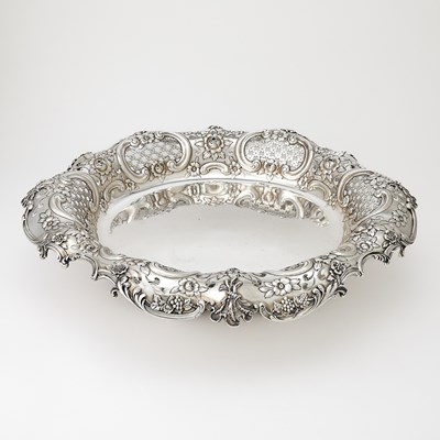 Lot 20 - Tiffany & Co. Sterling Silver Centerpiece Bowl