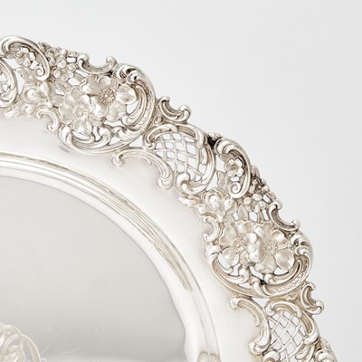 Lot 21 - Set of 12 American Sterling Silver Lunch Plates