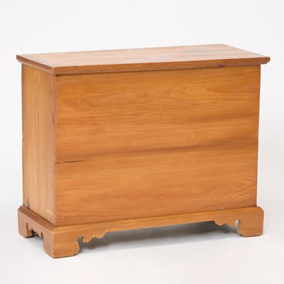Lot 103 - Chippendale Style Pine Lift-Top Chest