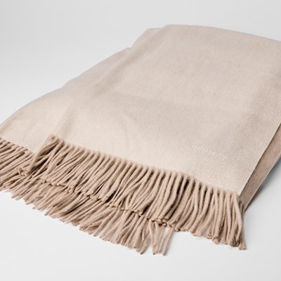 Lot 68 - Hermès Natural White Cashmere Throw Blanket