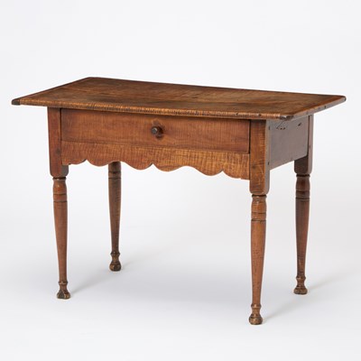 Lot 124 - Queen Anne Tiger Maple Tavern Table