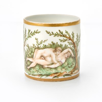 Lot 643 - Paris Porcelain Erotic Gobelet Litron
