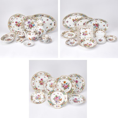 Lot 809 - Assembled German Porcelain Service