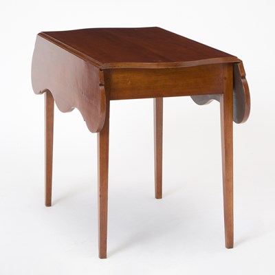 Lot 170 - Federal Cherry Serpentine Top Drop-Leaf Table