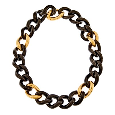 Lot 1020 - Gold and Ebony Curb Link Necklace