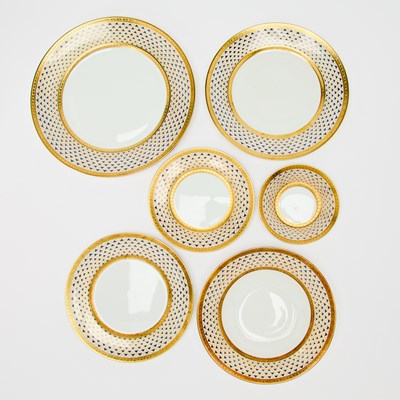 Lot 716 - Richard Ginori Porcelain "Viminale" Pattern Partial Dinner Service