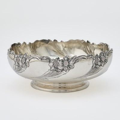 Lot 801 - George Shiebler Sterling Silver Fruit Bowl