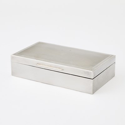 Lot 141 - Elizabeth II Sterling Silver Cigarette Box