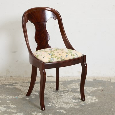 Lot 147 - Classical Style Mahogany Gondola Chair