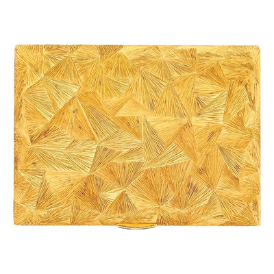Lot 86 - Cartier Gold and Sapphire Compact