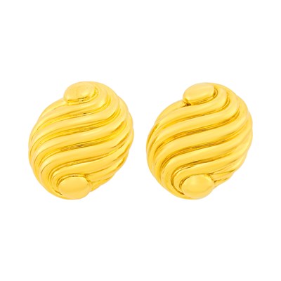 Lot 80 - David Webb Pair of Fluted Gold Scrolled Earclips