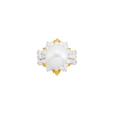 Lot 187 - Oscar Heyman & Brothers Gold, Platinum, South Sea Cultured Pearl, Diamond and Colored Diamond Ring