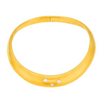 Lot 53 - Tiffany & Co., Paloma Picasso Gold, Platinum and Diamond Torque Choker Necklace