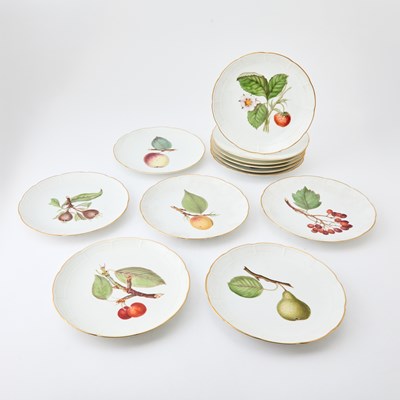 Lot 907 - Set of Twelve Nymphenburg Porcelain Fruit Decorated Dessert Plates