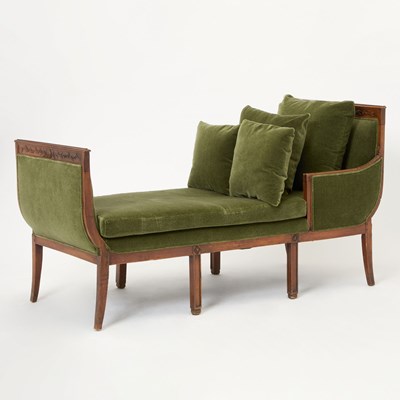 Lot 475 - Directoire Duchesse en Bateau